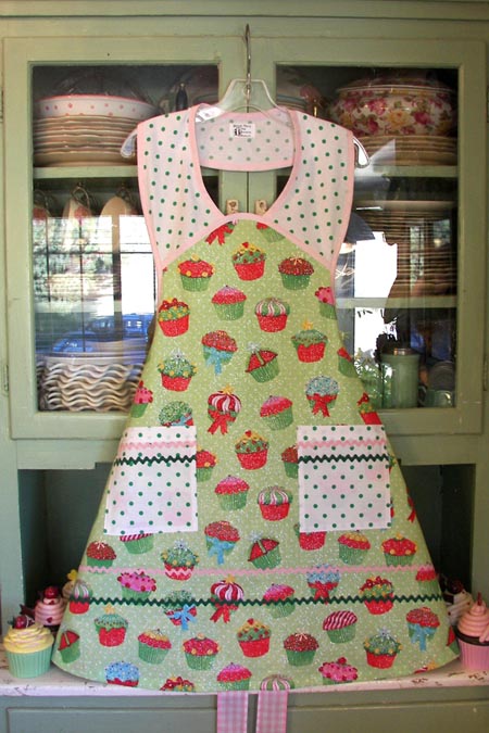 1940 Cupcake Apron