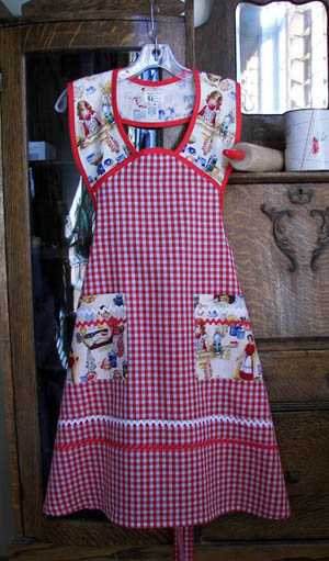 1940 Family Kitchen Apron