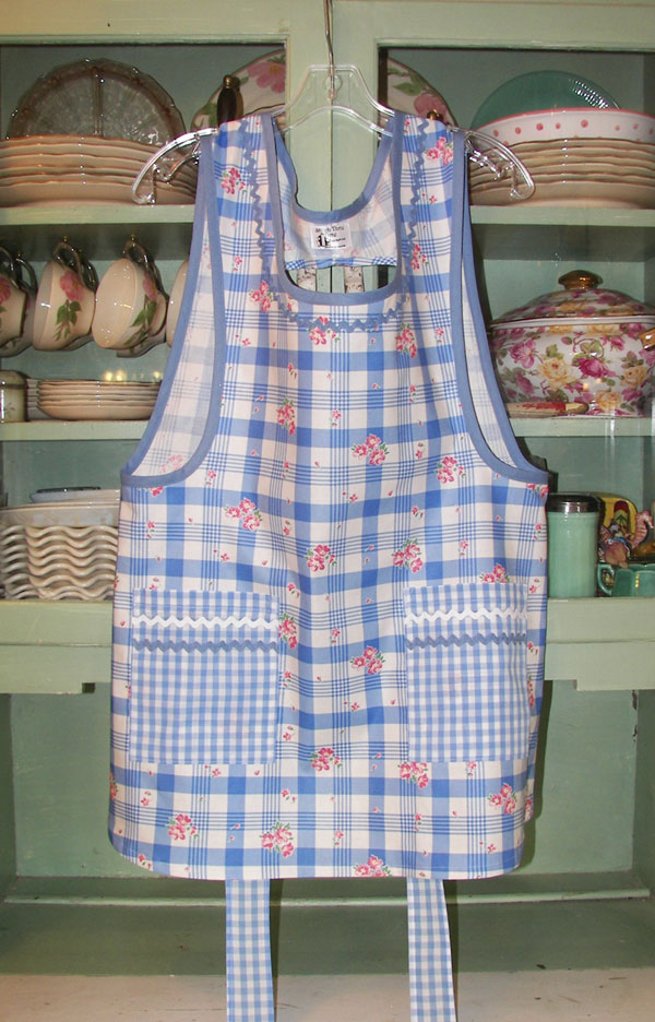 Grandma Old Fashioned Blue 40s comes in round or square pockets